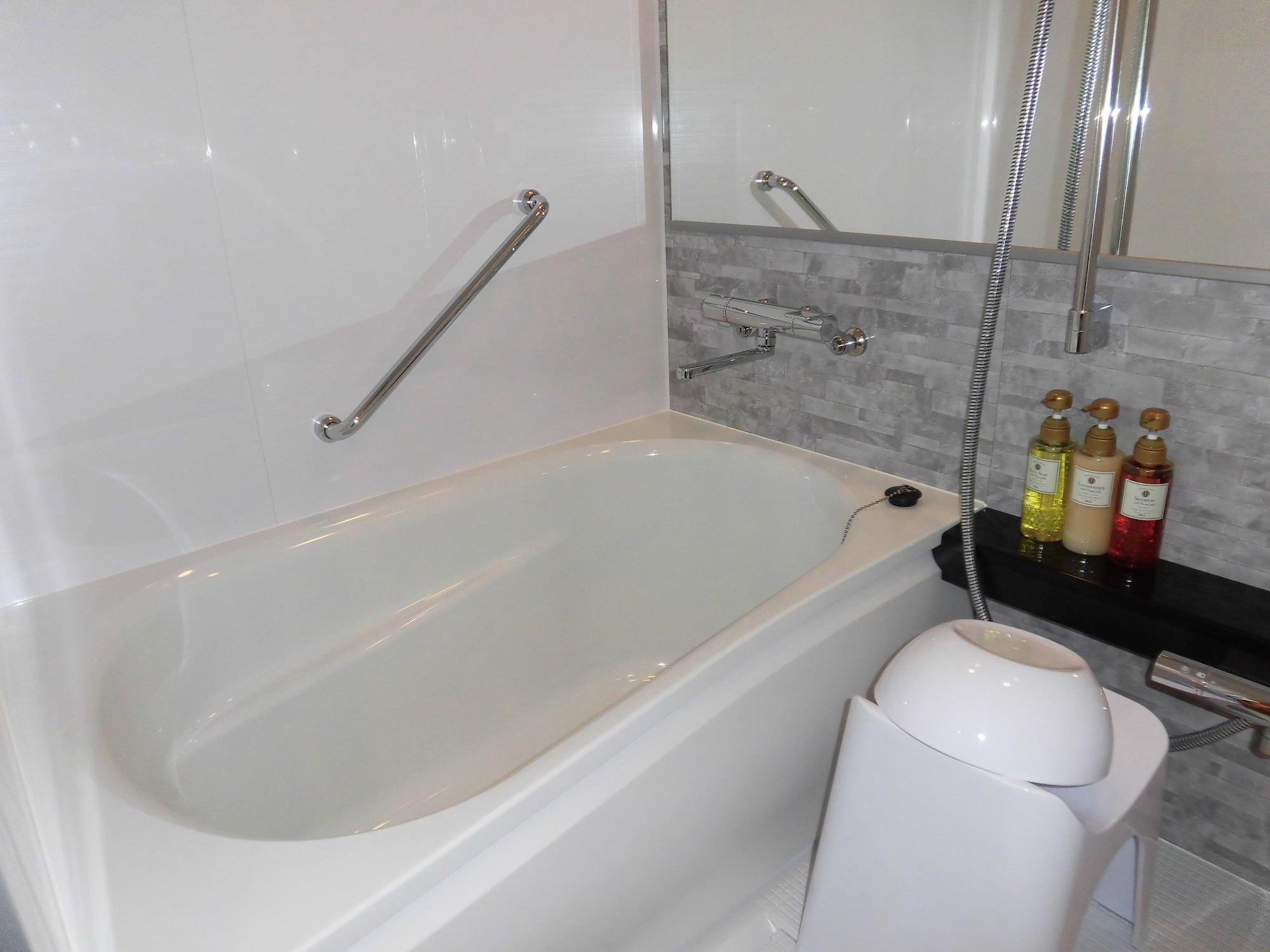 Via Station Tsubaki-cho Hotel 3*